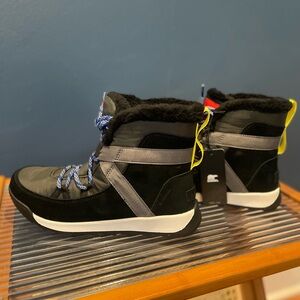 Sorel Black and Gray Winter Boots